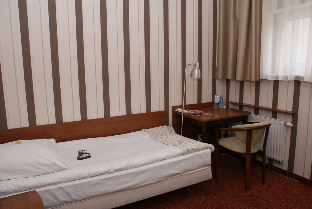Grot Hotel Malbork Kültér fotó