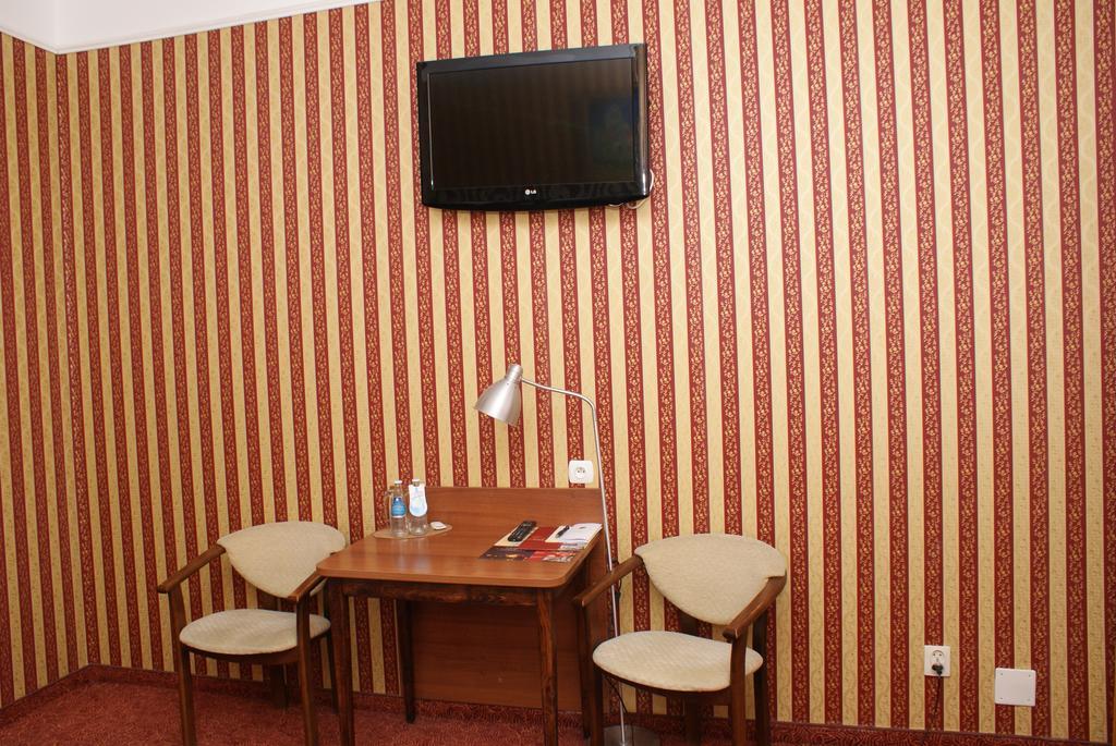 Grot Hotel Malbork Kültér fotó
