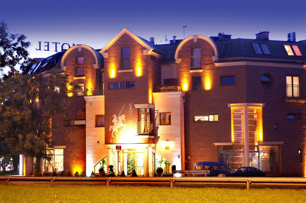 Grot Hotel Malbork Kültér fotó