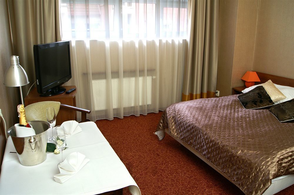 Grot Hotel Malbork Kültér fotó