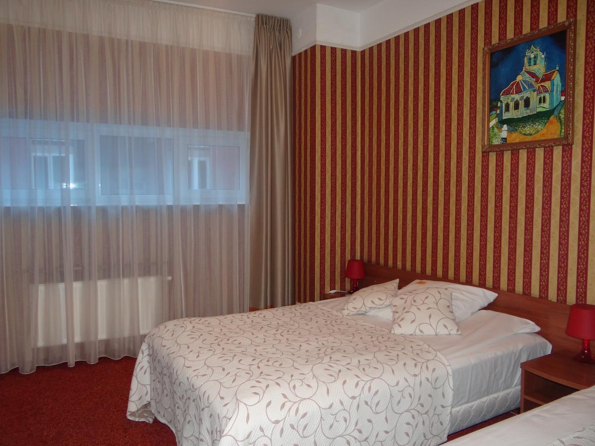 Grot Hotel Malbork Kültér fotó