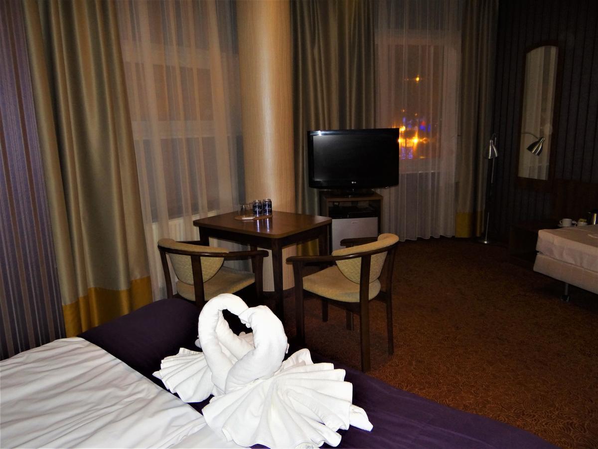 Grot Hotel Malbork Kültér fotó