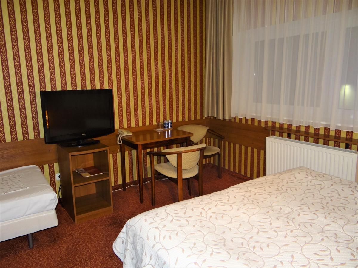 Grot Hotel Malbork Kültér fotó