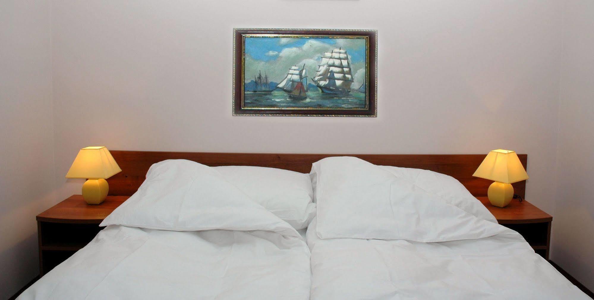 Grot Hotel Malbork Kültér fotó