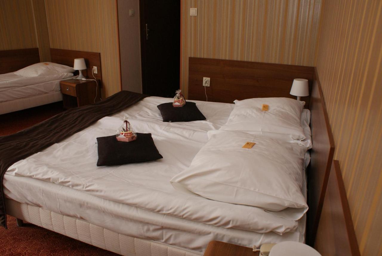Grot Hotel Malbork Kültér fotó